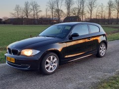 BMW 1serie 1 6L 116 3DR 2009 zwart