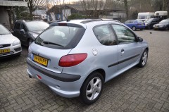 Peugeot 206 1.6-16V XS