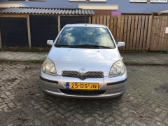 Nette Toyota Yaris 1 0-16V VVT-i Sol met nieuwe remmerij