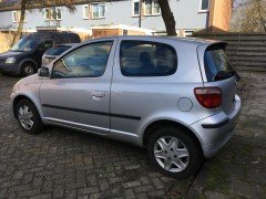 Nette Toyota Yaris 1 0-16V VVT-i Sol met nieuwe remmerij