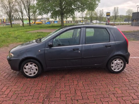 Fiat Punto 1 2 ELX Grijs   APK 03-2022   5drs  Electr  ramen