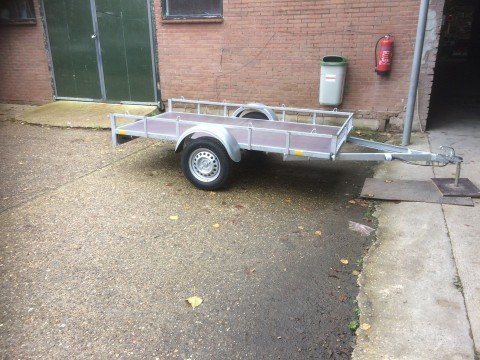 nieuwe motor trailers  koets trailers 