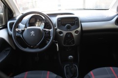 PEUGEOT 108 PRACHTIGE 5 DEURS EN ZEER ZUINIG