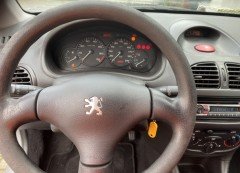 Leuke peugeot 206 1 4 RN benzine