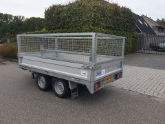 Saris plateauwagen met loofrekken en rijplaten