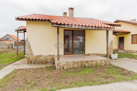 BUNGALOW 2 slaapkamers vlak bij het strand Bulgarije