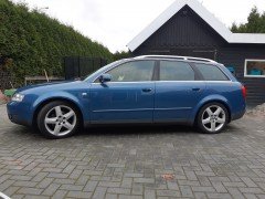 Audi a4 1 8T 2001