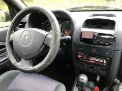 Renault Clio 1 6 16V Dynbas E4 2002 Zwart