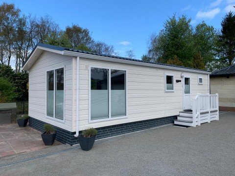 Te huur nieuwe chalet in een prachtige omgeving €750 per maand