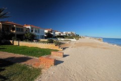 Uw eigen Villa in DENIA aan zee met terrassen en parkings