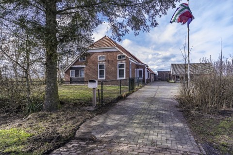 Vrijstaande levensloopbestendige woonboerderij in Nieuwe Pekela