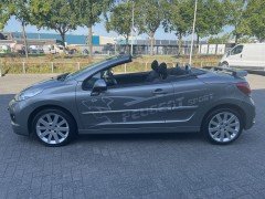 Peugeot 207 CC 1 6 VTI Platinum Sport 