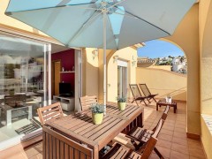 Uw Appartement in MORAIRA met terras en pergola bij zwembad