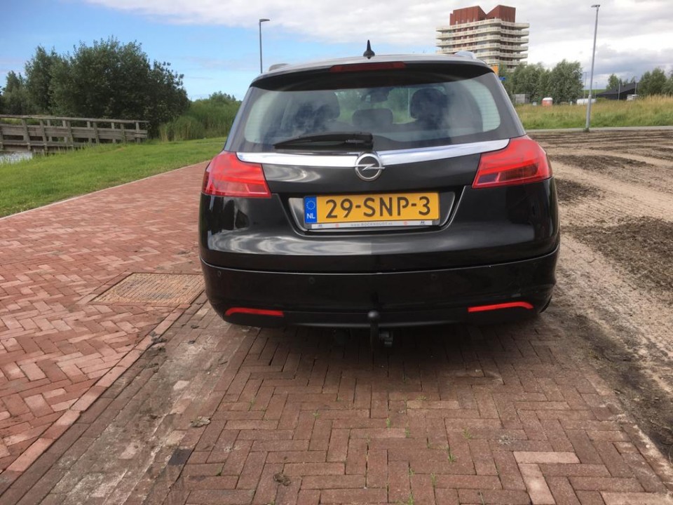 Te koop  zeer nette Opel Insignia