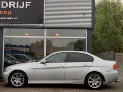 BMW 325 - 325i  218PK M SPORT 6CILINDER