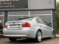 BMW 325 - 325i  218PK M SPORT 6CILINDER