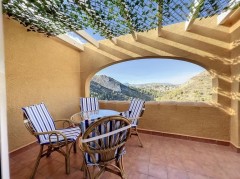 Uw eigen Penthouse in MORAIRA met prachtig terras