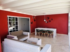 TE HUUR  VILLA MICHA CURACAO MET PRIVE ZWEMBAD  MAX 9 PERSONEN