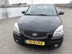 KIA RIO 1 4 BENZ BJ 2007 APK 6-2025    LEUKE MOOIE AUTO   