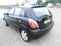 KIA RIO 1 4 BENZ BJ 2007 APK 6-2025    LEUKE MOOIE AUTO   