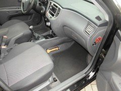 KIA RIO 1 4 BENZ BJ 2007 APK 6-2025    LEUKE MOOIE AUTO   