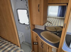 Caravelair Brasilia Luxe 4 30 C P  2001 i z g st  Vast Bed