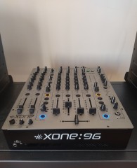 Nieuwe Allen Heath XONE 96 DJ-mixer en Denon Dj Sc6000M Prime