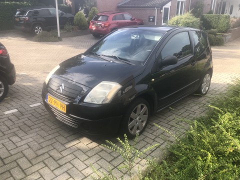 Te koop  Citroën C2 1 1  L 2004  zwart