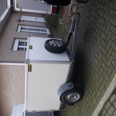 gesloten aanhangwagen