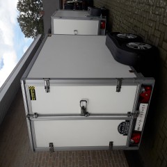 gesloten aanhangwagen powertrailer