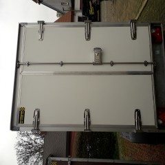 gesloten aanhangwagen gerem 2700 kg