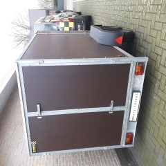 gesloten aanhangwagen roca