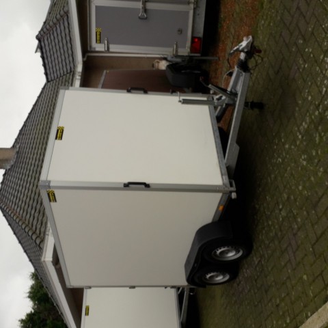 gesloten aanhangwagen gerem d2700 kg