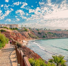 Uw eigen Appartement in ALICANTE met parking en