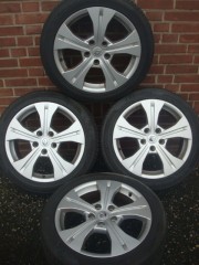 17’’Inch Originele Renault Megane Velgen en Banden 5x114 3