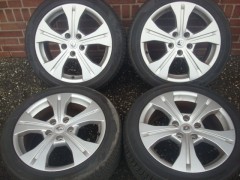 17’’Inch Originele Renault Megane Velgen en Banden 5x114 3