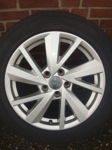 17 inch Original Audi Q2 T-ROC Ve lgen en Banden Steek 5x112