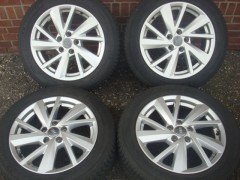 17 inch Original Audi Q2 T-ROC Ve lgen en Banden Steek 5x112