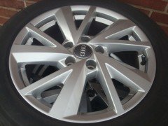 17 inch Original Audi Q2 T-ROC Ve lgen en Banden Steek 5x112