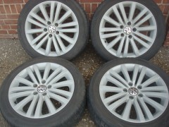 17’’Inch Originele VW R32 Velgen en Banden Hankook 5x112