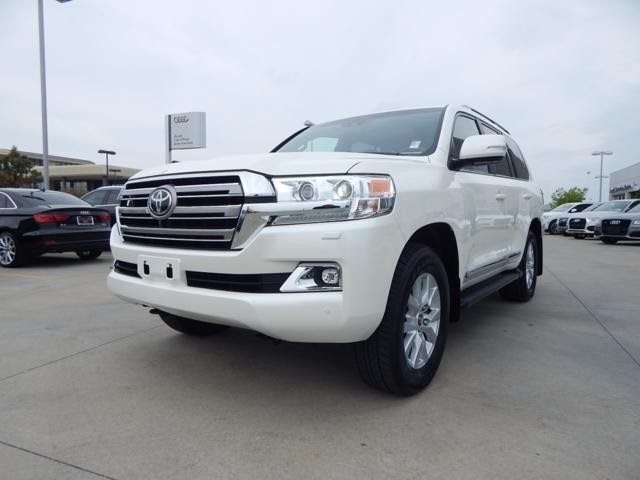  2016 TOYOTA LAND CRUISER