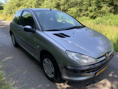 Peugeot 206 1 4 xt 117 000km