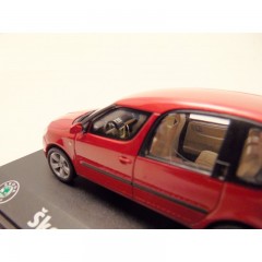 SKODA ROOMSTER 1 43 ABREX LICHTROODBRUIN