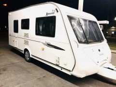 elddis caravan 2 enkelle bedden of grote zit mega douche 2009 prijspak