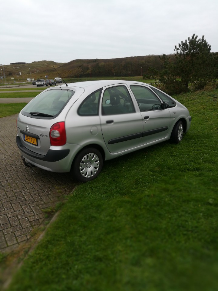 Citroen Xara Picasso 1 6 HDI  diesel  2004