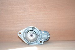 Overhaalde Startmotor Opel  0 001 107 056  Origineel Bosch