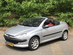 Peugeot 206 CC / 2.0-16V / Nieuwe APK / 2001 