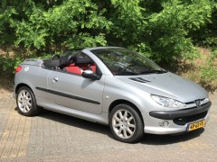 Peugeot 206 CC / 2.0-16V / Nieuwe APK / 2001 