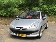 Peugeot 206 CC / 2.0-16V / Nieuwe APK / 2001 