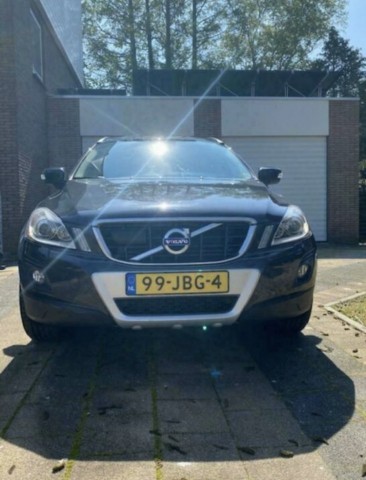 Volvo XC60 2.4 D5 AWD Geartronic 2009 Grijs + WINTERBANDEN